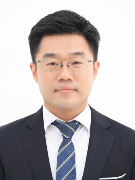 정욱성 전문위원